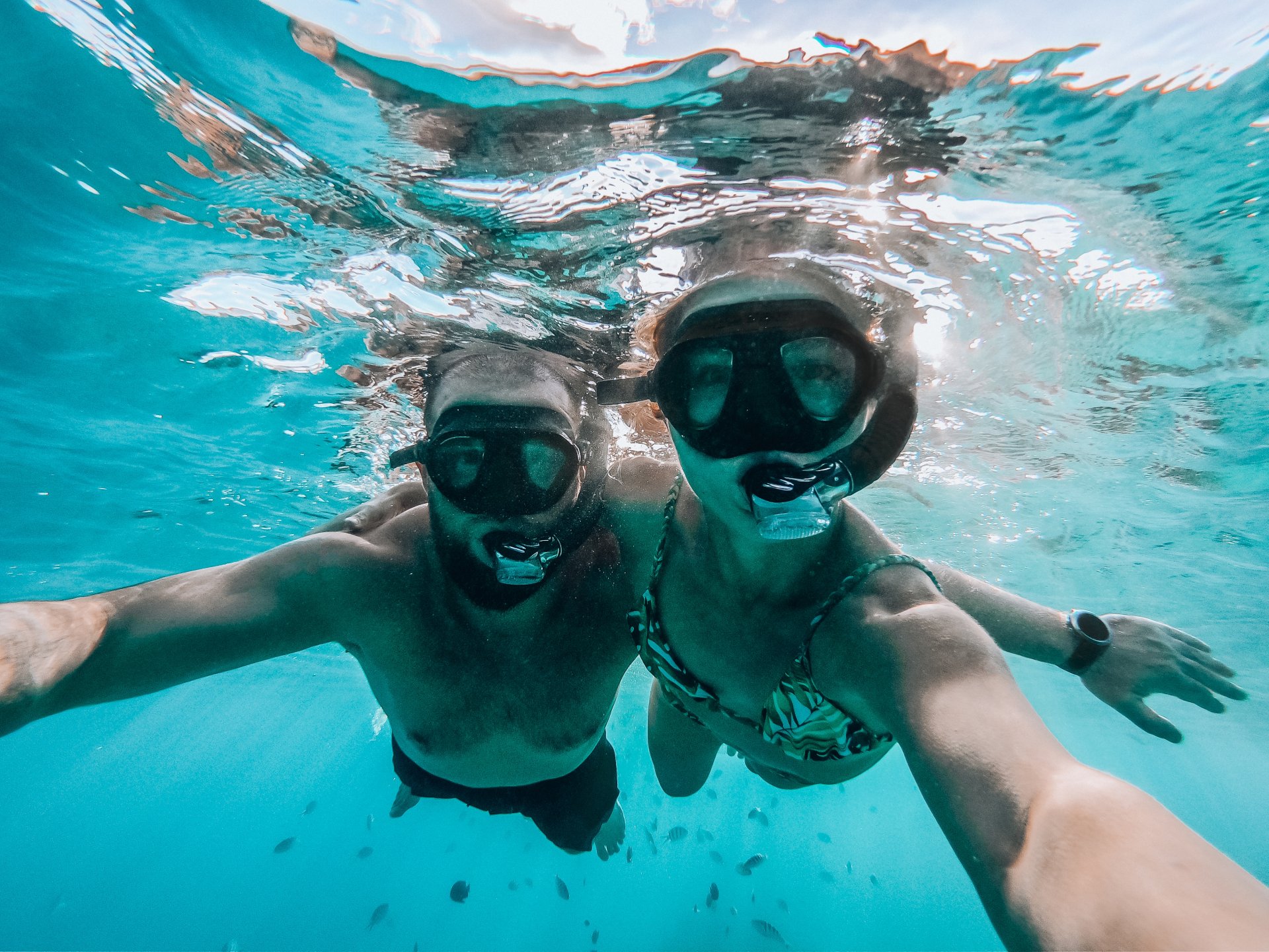 couple-snorkeling-selfie-2023-11-27-04-55-30-utc