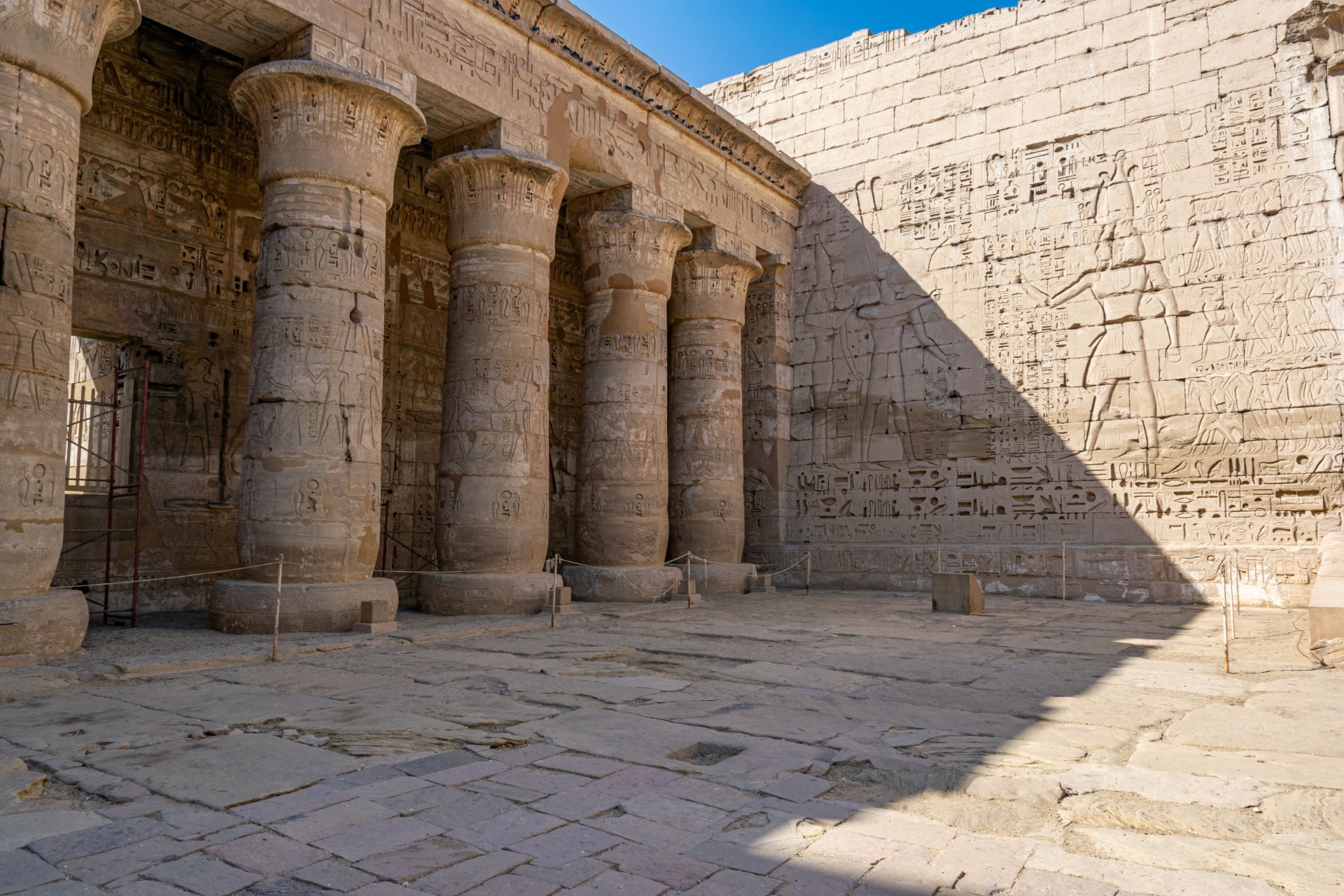 pyramids-and-temples-around-cairo-and-luxor-egypt-2023-11-27-05-02-39-utc