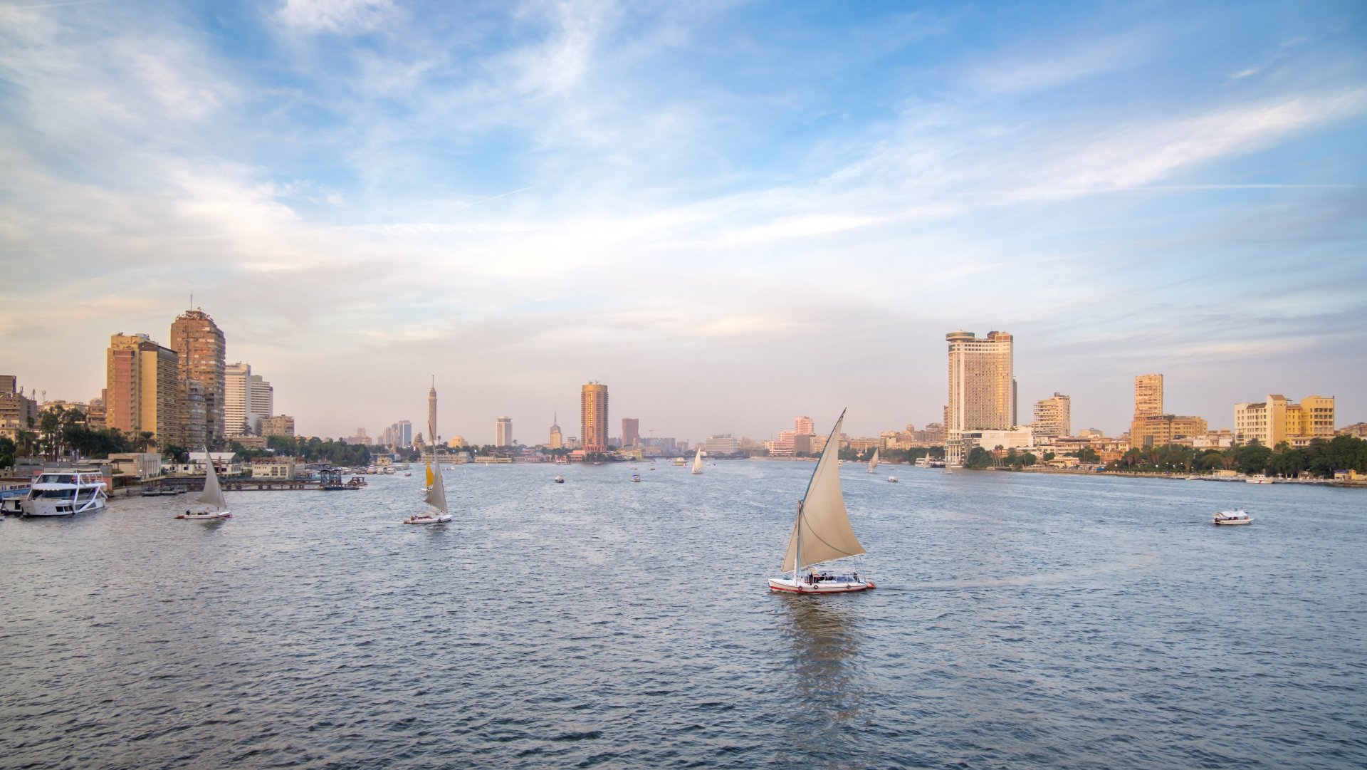 view-of-the-nile-from-the-university-bridge-in-cai-2023-11-27-04-52-25-utc